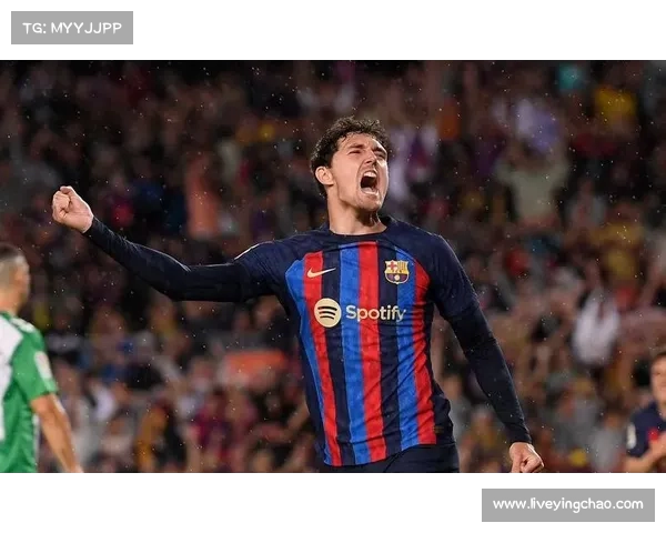 巴萨后卫克里斯滕森训练中左膝前十字韧带撕裂，将保守治疗